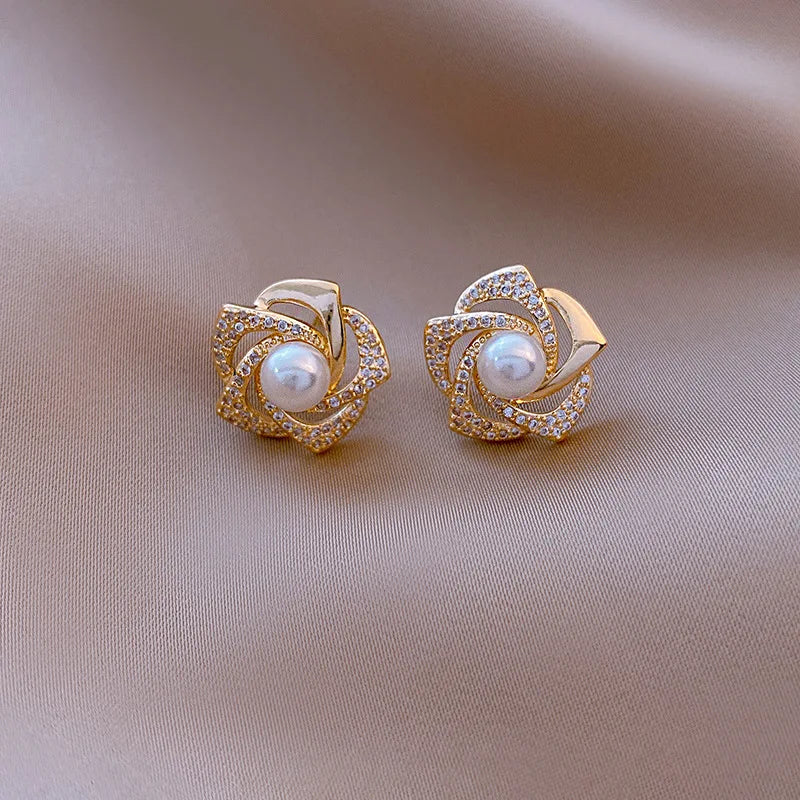Radiant Rose Perle Studs