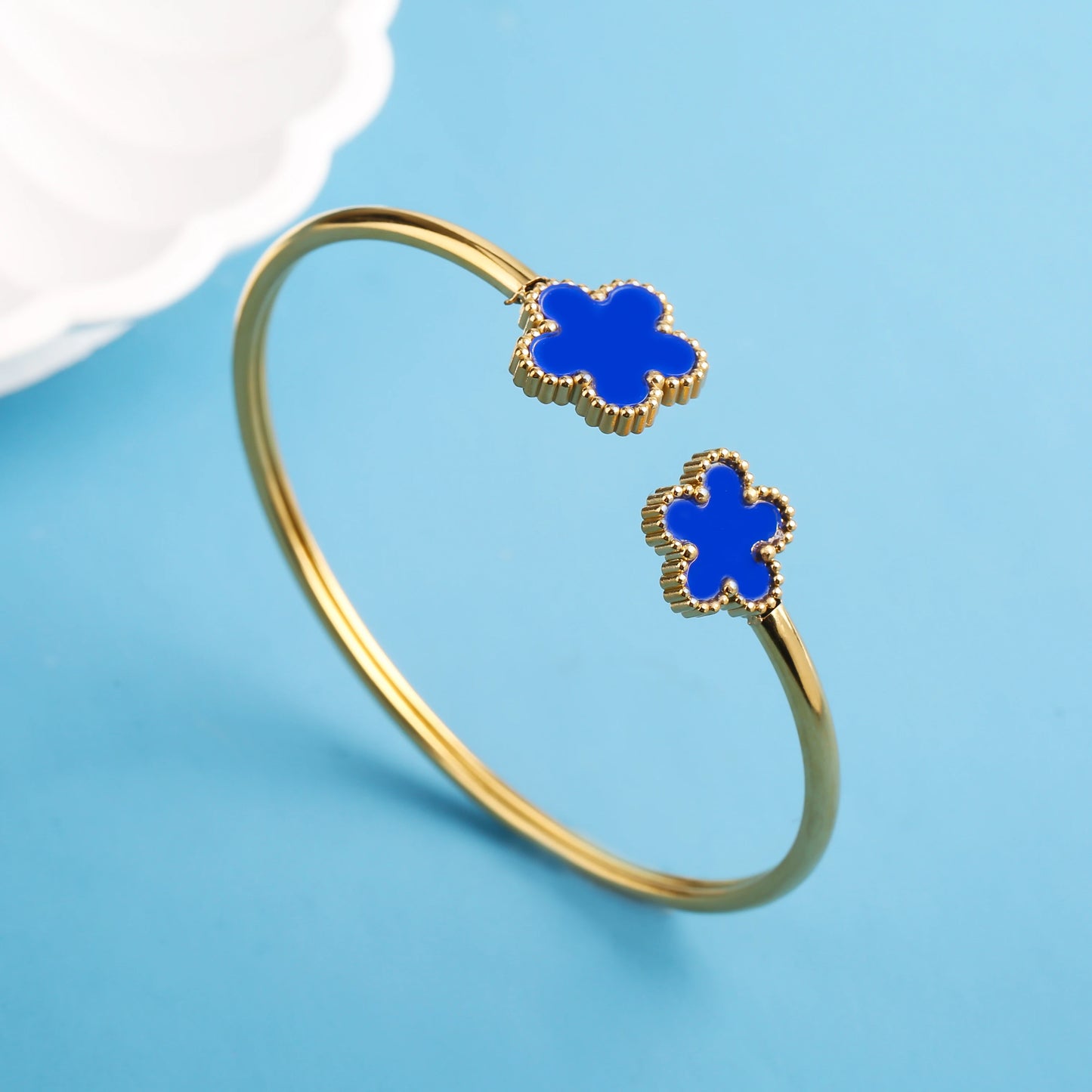 The Exceptional Clover