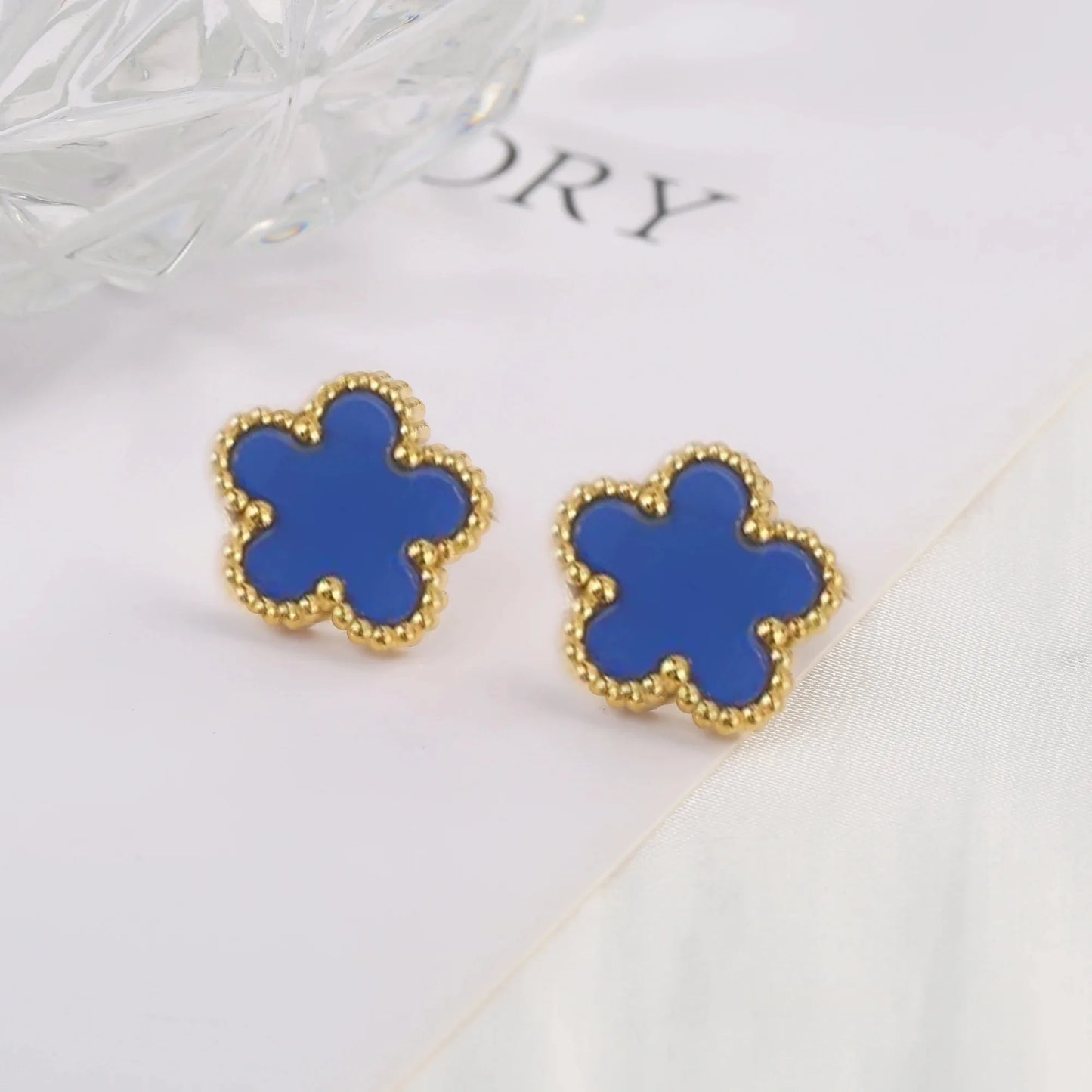 Luxe Clover
