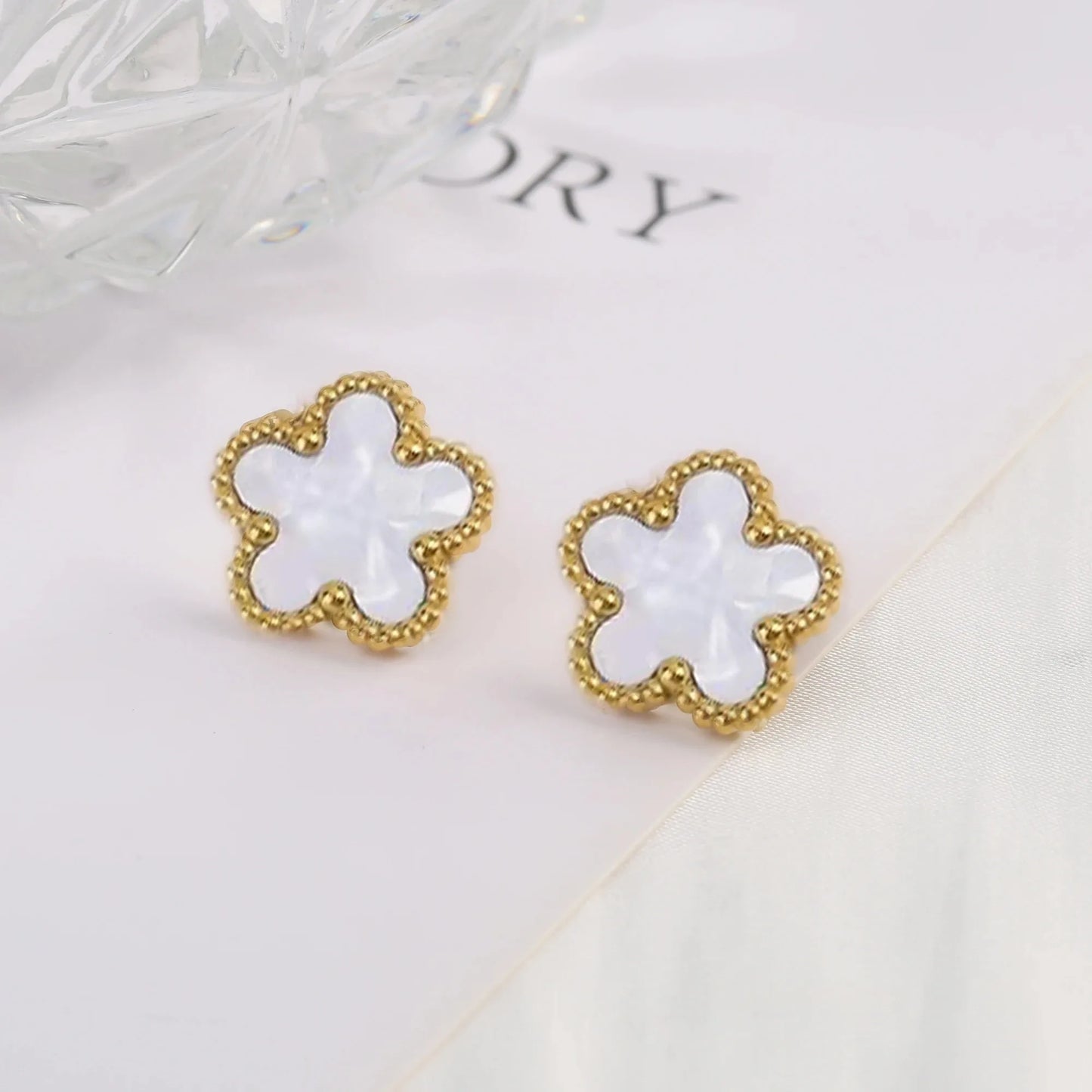 Luxe Clover