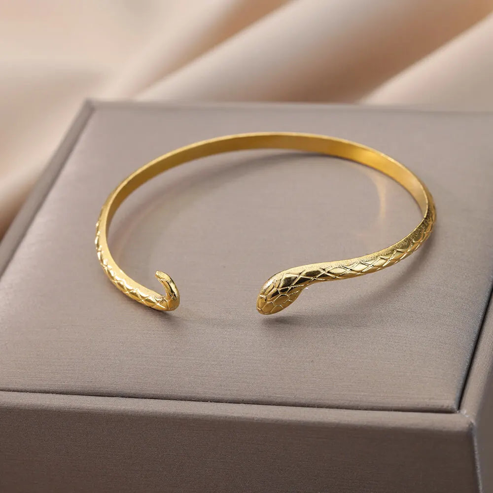 The Cobra Open Bracelet
