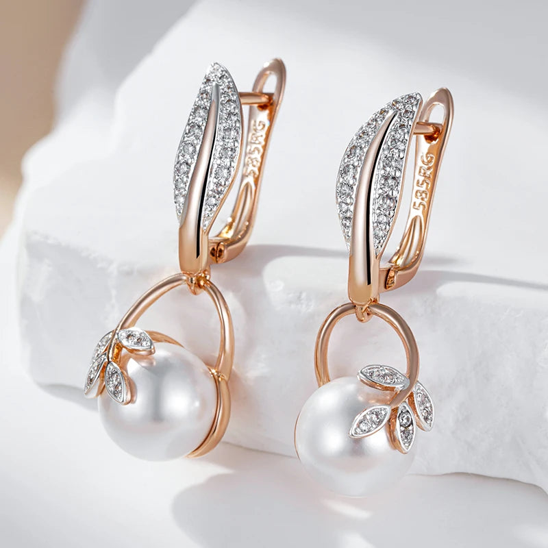 Glimmering Rosette Pearls
