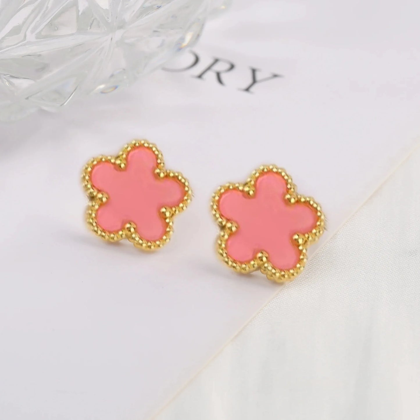 Luxe Clover