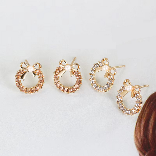 Knot of Pearl Light
