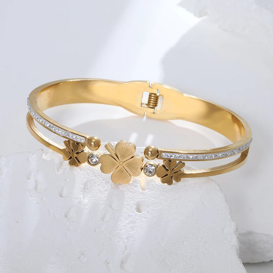 Dazzling Gold Clover