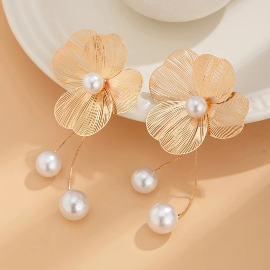 Petal Dewdrop Tassels